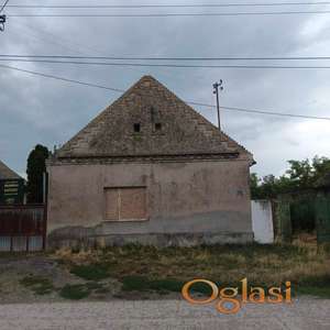 Vrlo Povoljno, kuća i plac u Kucuri